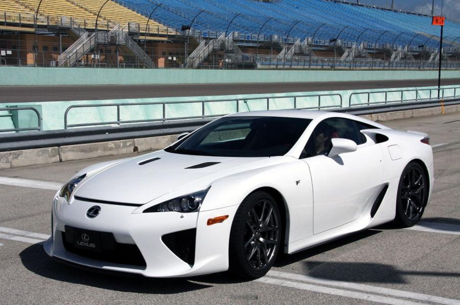  Lexus LF-A 2010 года  (фото 126 из 213)